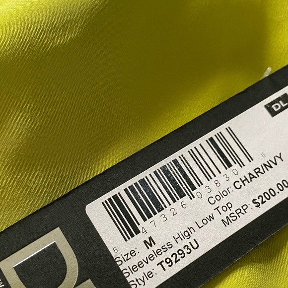 David Lerner silk sleeveless top size medium NWTs - Picture 3 of 4